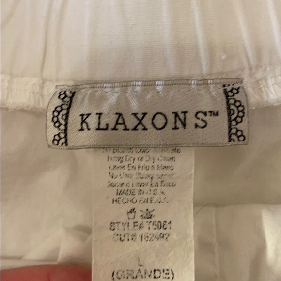 White Off Shoulder Top - Picture 3 of 4